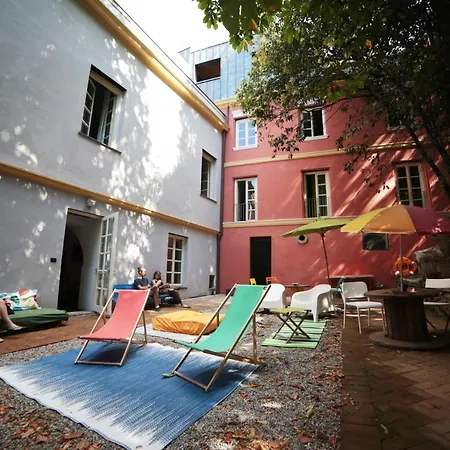 Hostel Castle